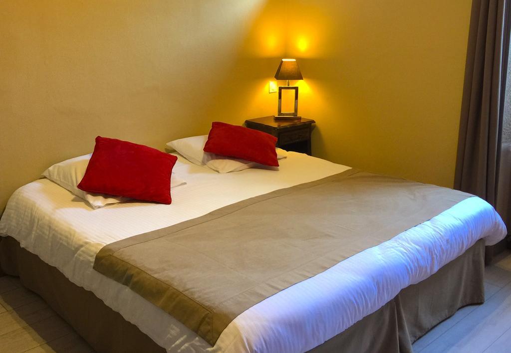 Hotel L'Estaminet Mazille Zimmer foto